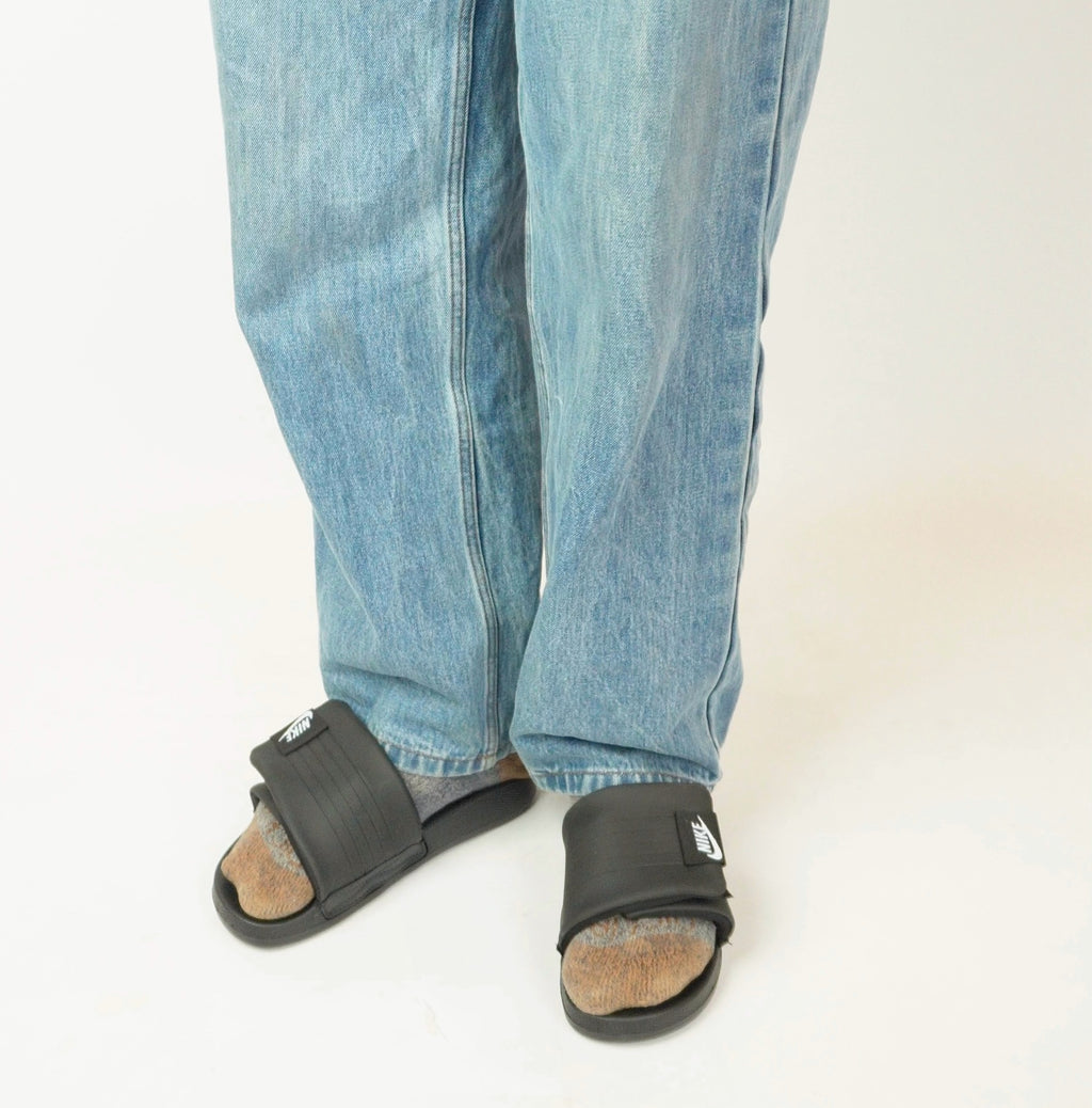 LIVV NIKE OFFSET SLIDES