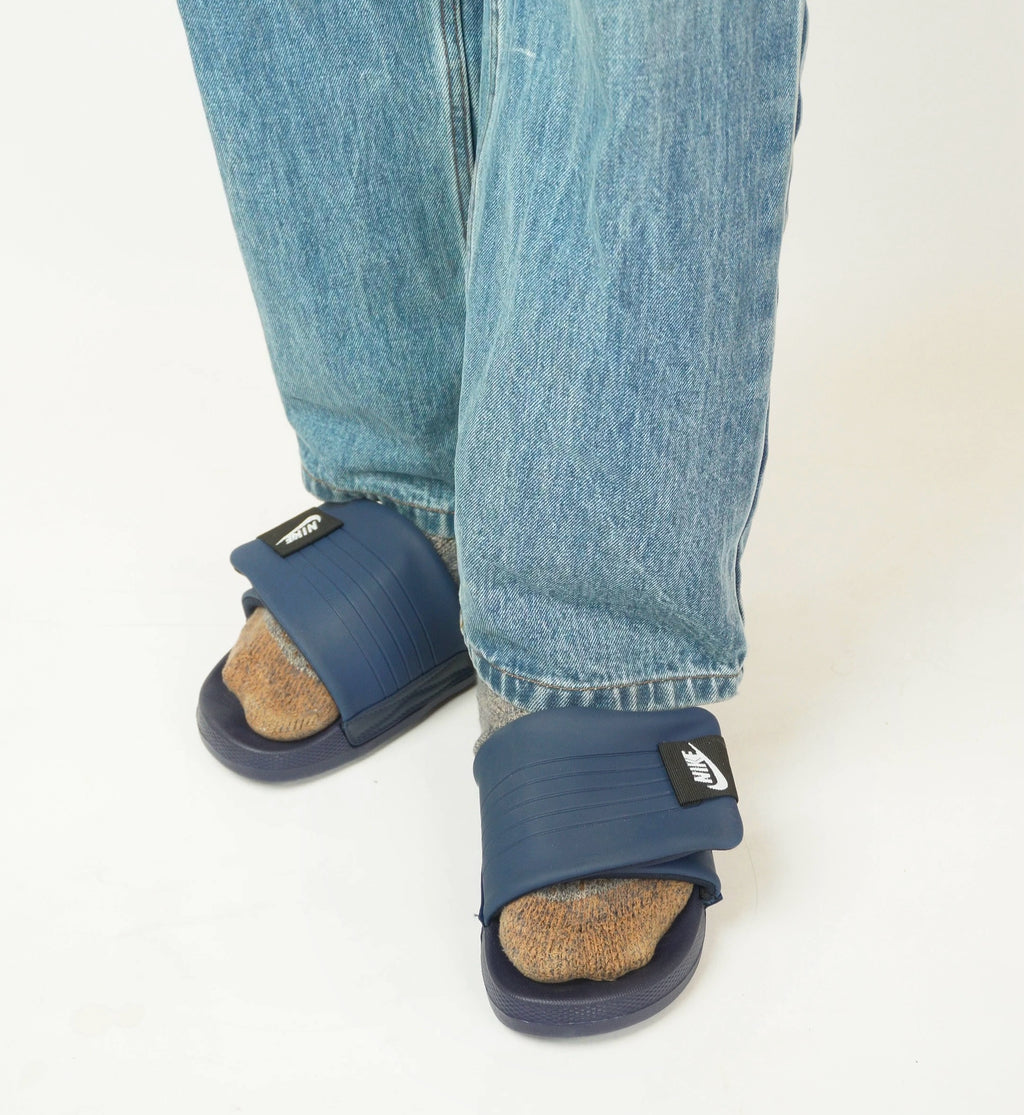 LIVV NIKE OFFSET SLIDES