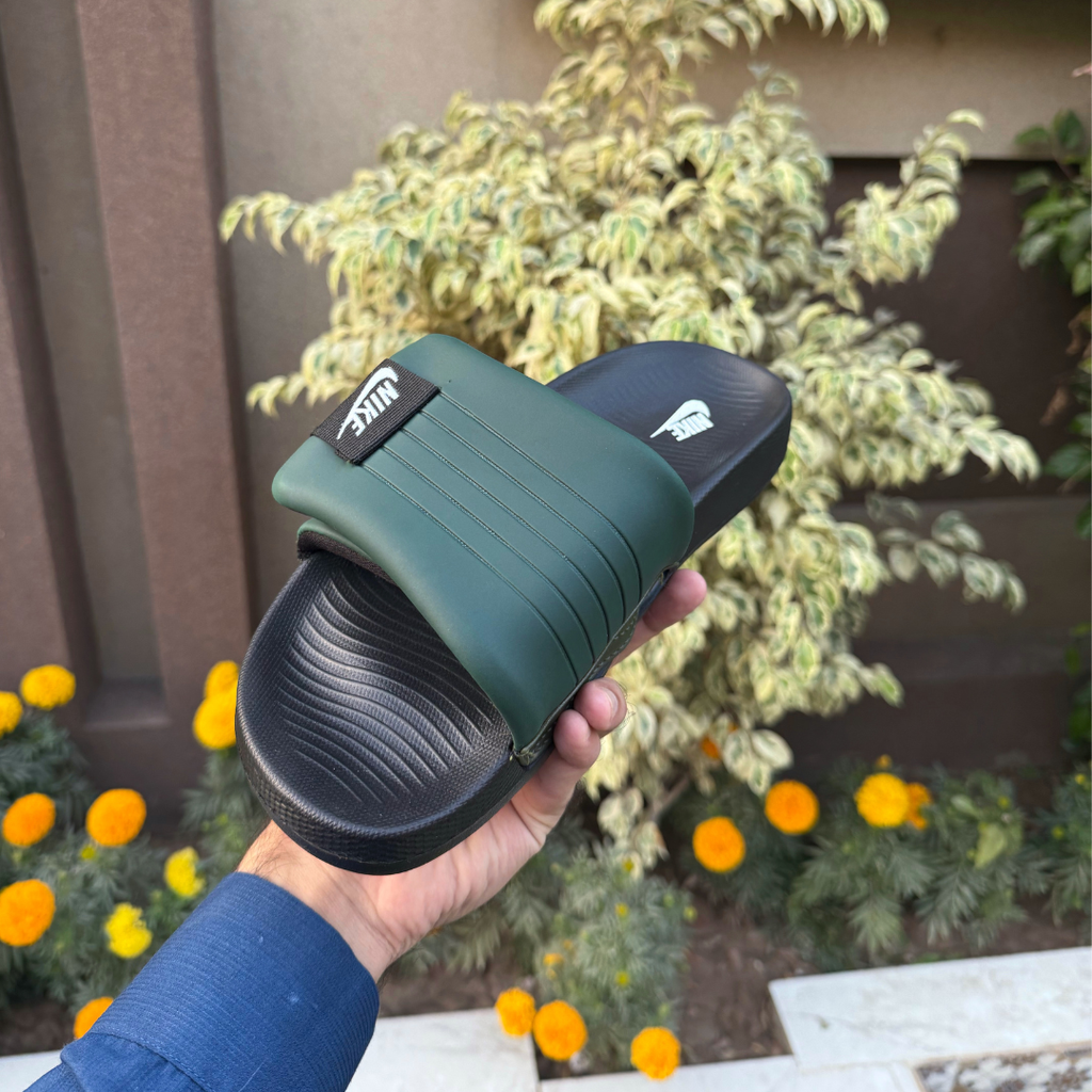 LIVV NIKE OFFSET SLIDES