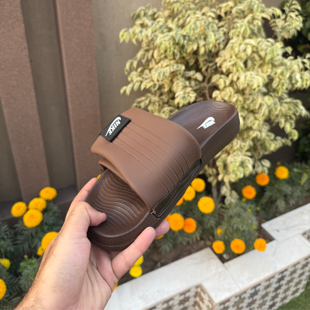 LIVV NIKE OFFSET SLIDES